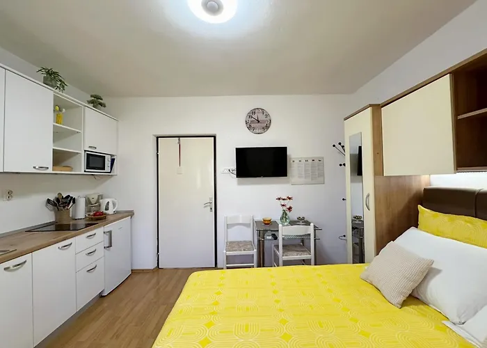 Διαμέρισμα With Parking Space Silo, Krk - 18724 Šilo