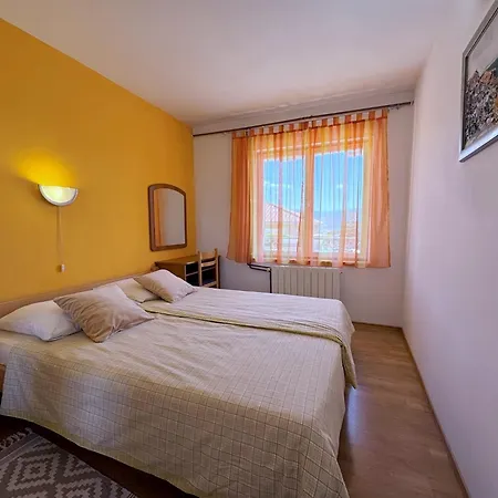 With A Parking Space Silo, Krk - 18724 Apartment