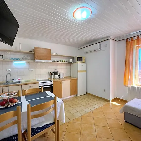 With A Parking Space Silo, Krk - 18724 Apartment *